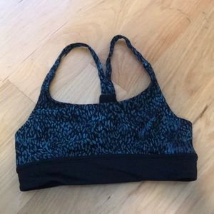 Lululemon sports bra (brand new)